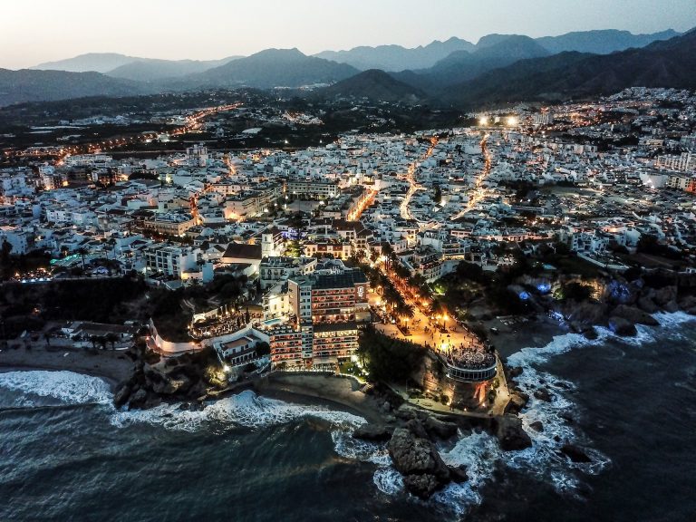 Explorando los Mejores Destinos Turísticos de Europa: De París a Málaga