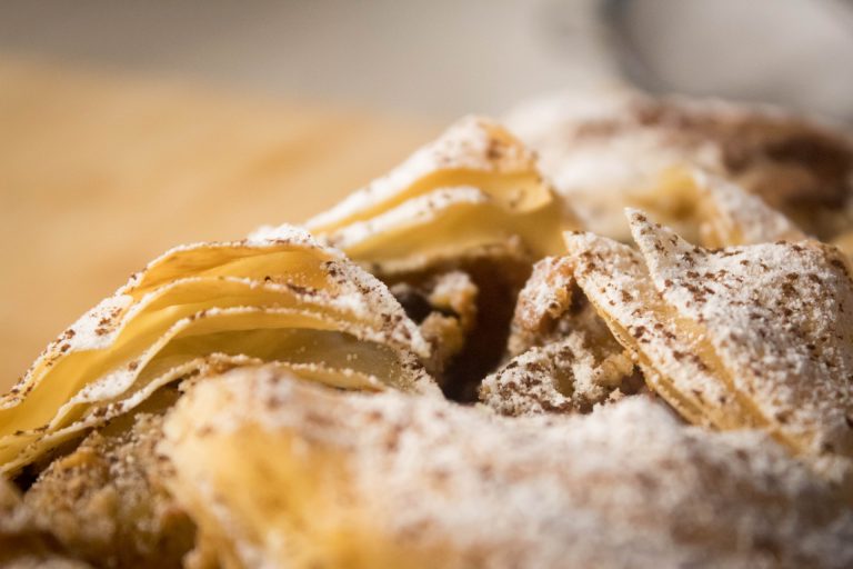 La Pastelería Daza de Málaga se Corona con la Mejor Tarta de Manzana de España en Gastronomika